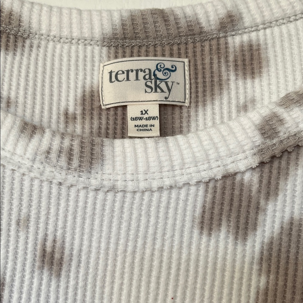 Terra & Sky Brown and White Long Sleeve Tee - Picture 3 of 7